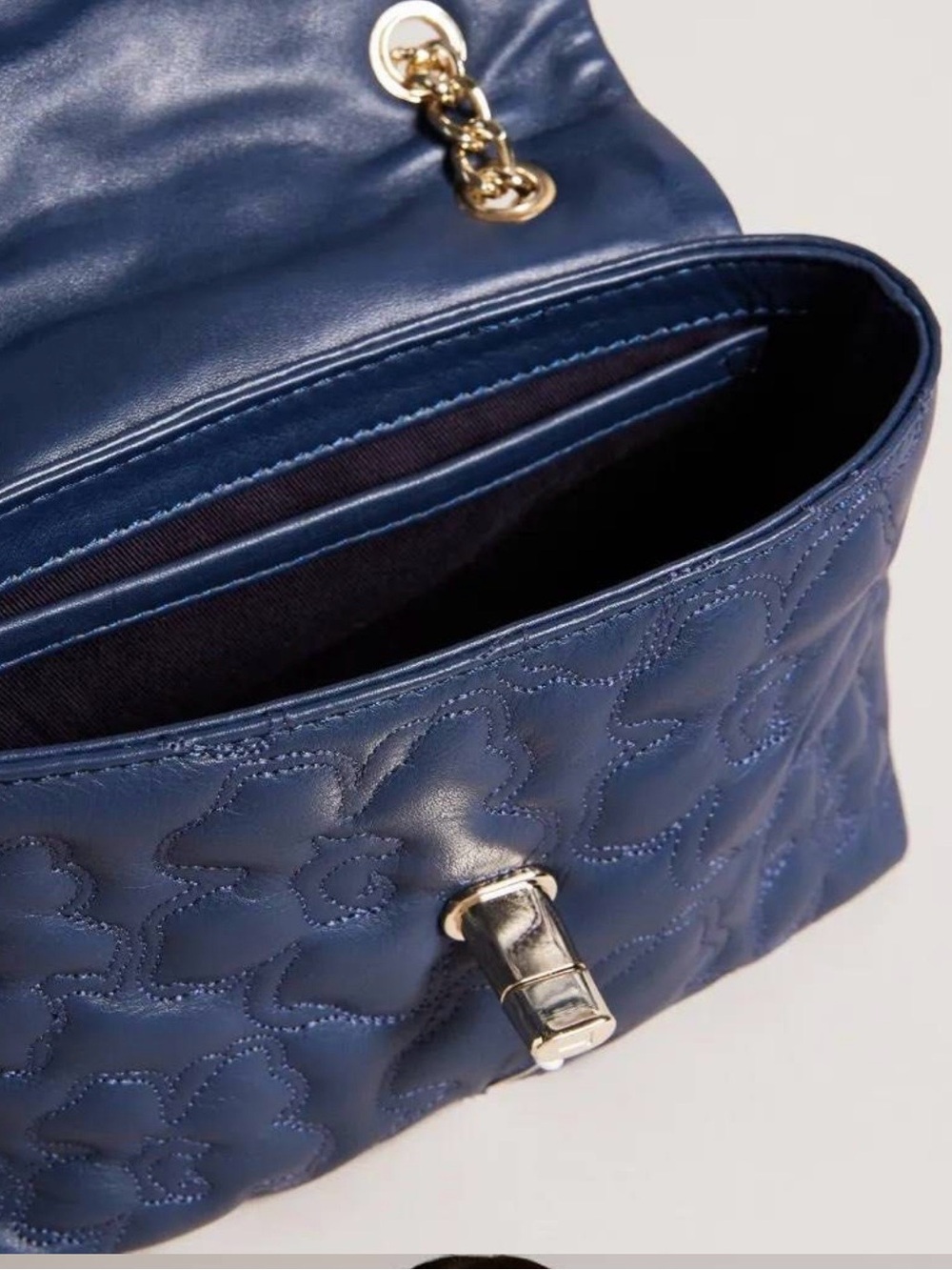Ted Baker Ayshana Magnolia Quilted Mini Crossbody Bag Navy Blue Leather - Picture 6 of 11